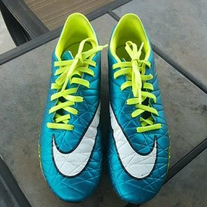 Nike Women's Hypervenom Phinish FG soccer cleat